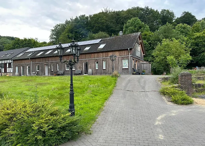 Ruhige Apartments Mit Guter Bahnanbindung Und Kuechennutzung