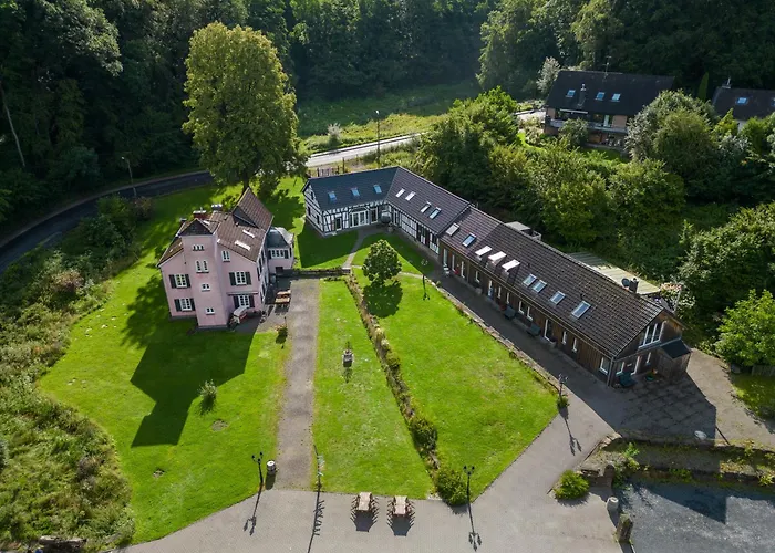 Ruhige Apartments Mit Guter Bahnanbindung Und Kuechennutzung