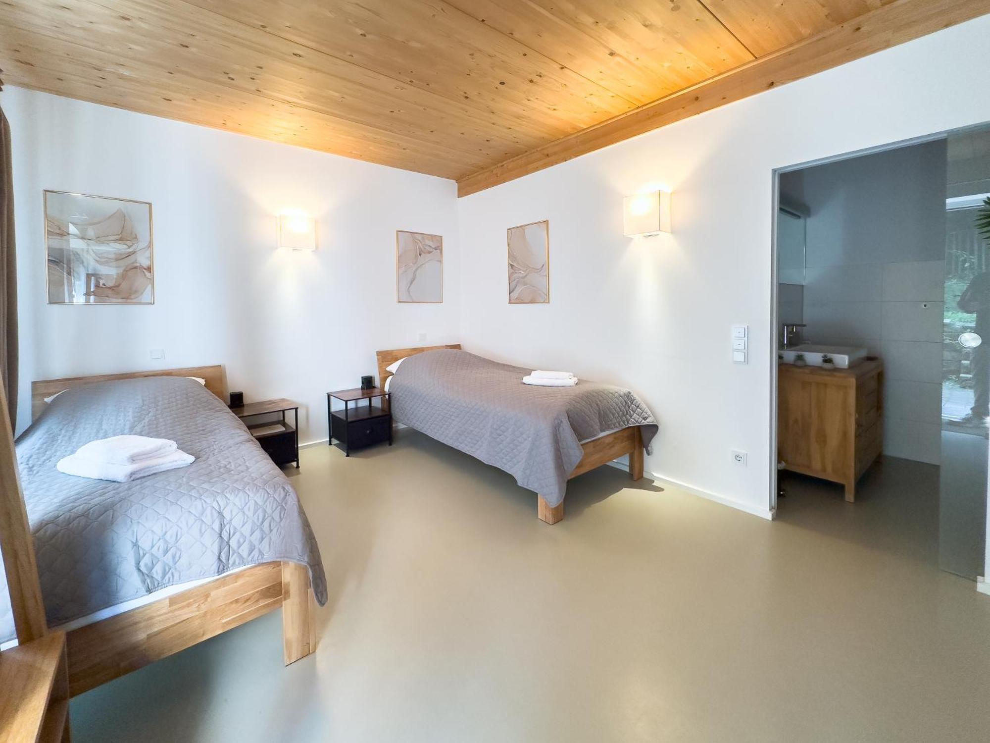 Apartment Ruhige Mit Guter Bahnanbindung Und Kuechennutzung
